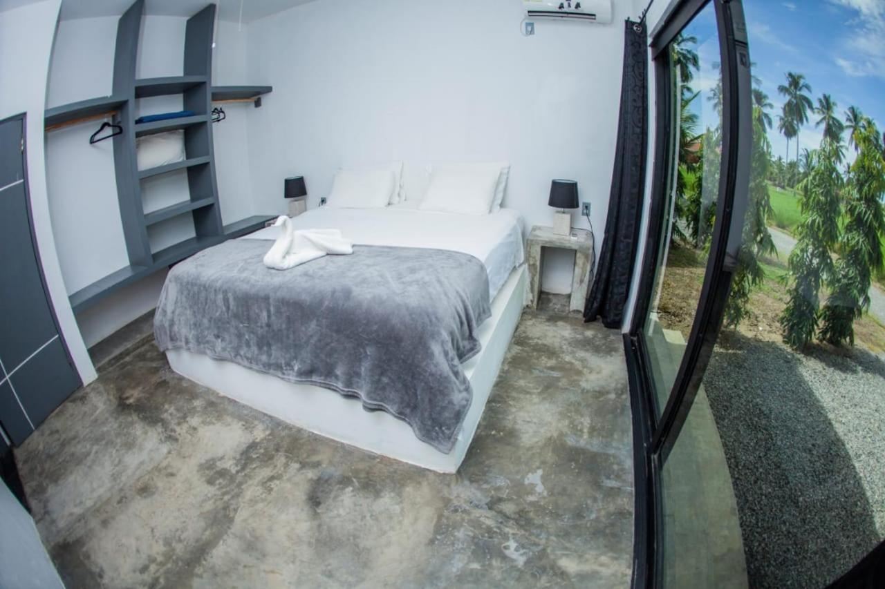 Show Pony Beach Resort And Suites Las Lajas  Esterno foto