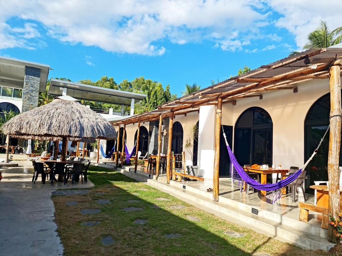 Show Pony Beach Resort And Suites Las Lajas  Esterno foto