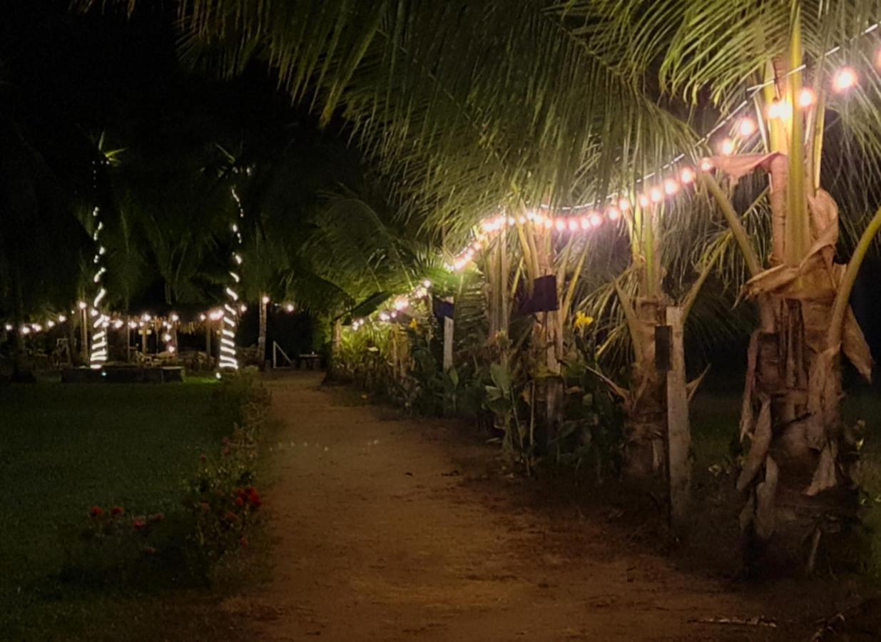 Show Pony Beach Resort And Suites Las Lajas  Esterno foto