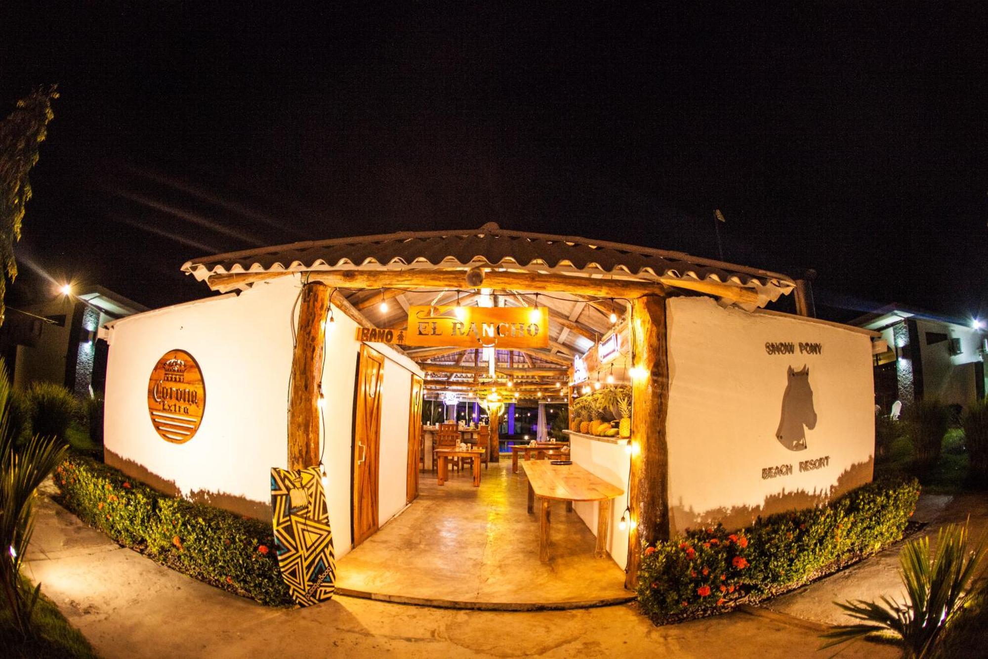 Show Pony Beach Resort And Suites Las Lajas  Esterno foto