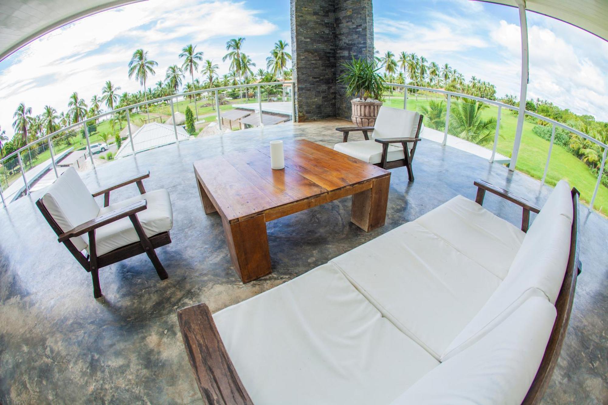 Show Pony Beach Resort And Suites Las Lajas  Esterno foto