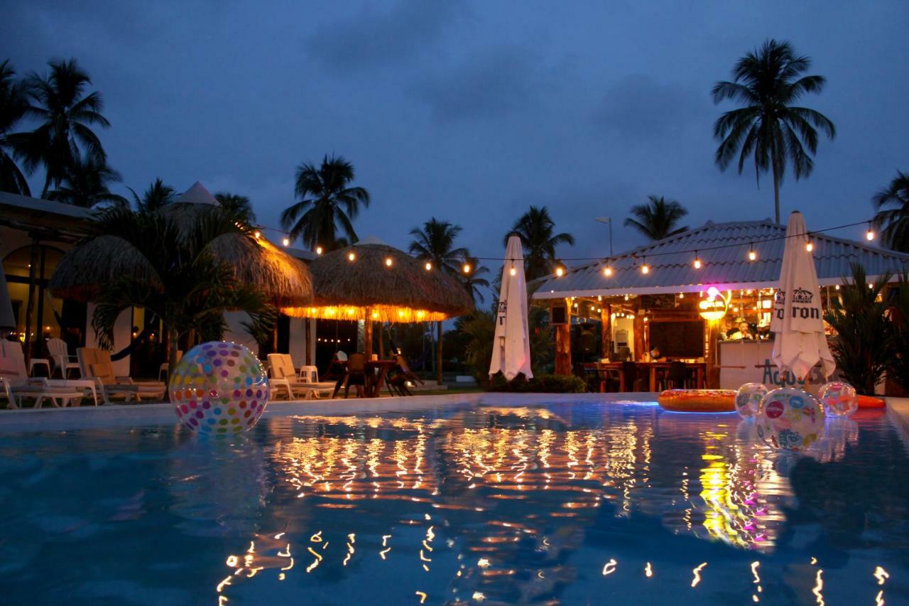 Show Pony Beach Resort And Suites Las Lajas  Esterno foto